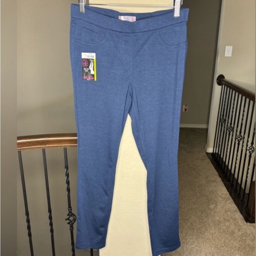 Time & Tru and No Boundaries Bundle of 2 Pairs of L Pants